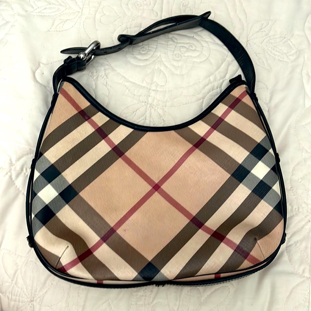 Burberry purse